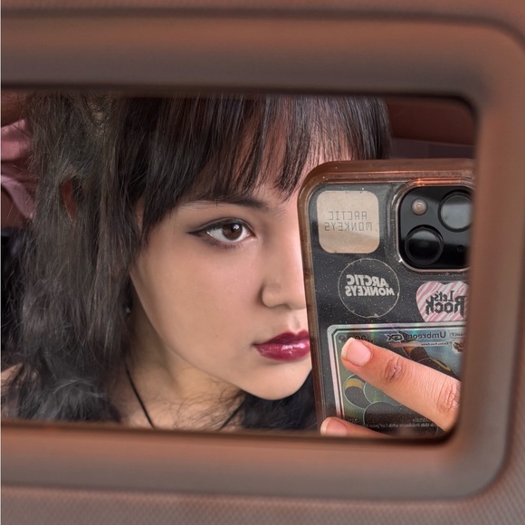 Meet your Posher, Dahlia - Picture 1 of 1